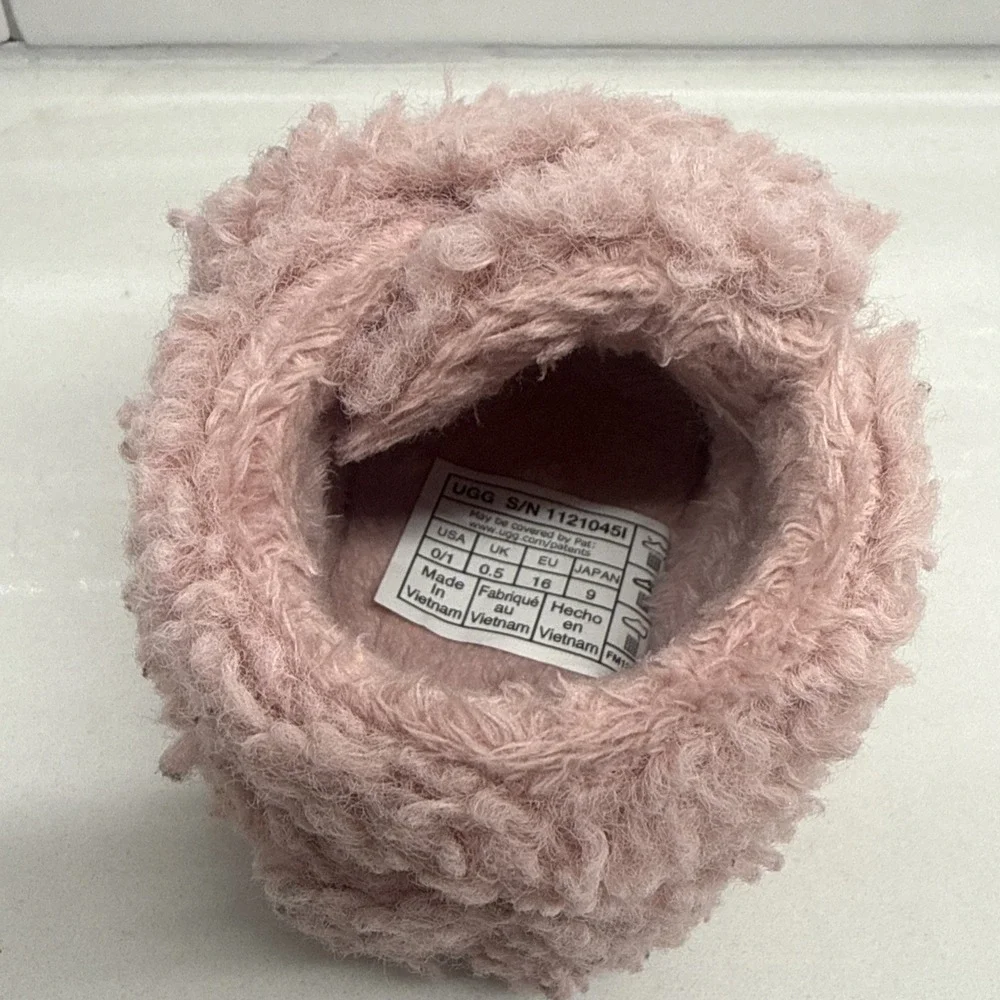 UGG Bixbee Baby & Toddler Pink Booties Size 0/1, 0-6 in, Fast Shipping 11210451